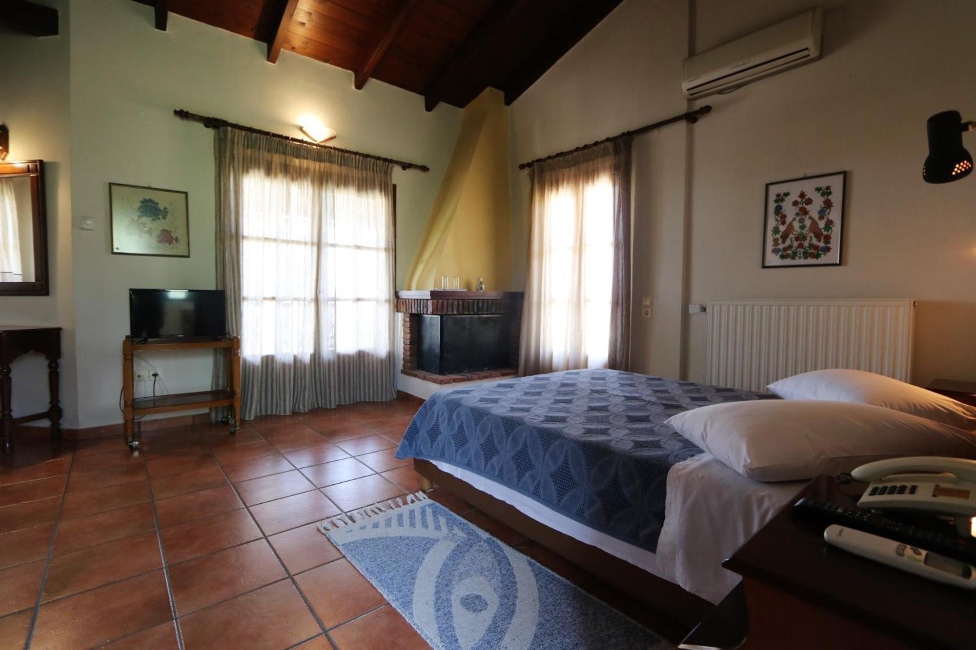 Hotel Vateri Límni Habitación foto